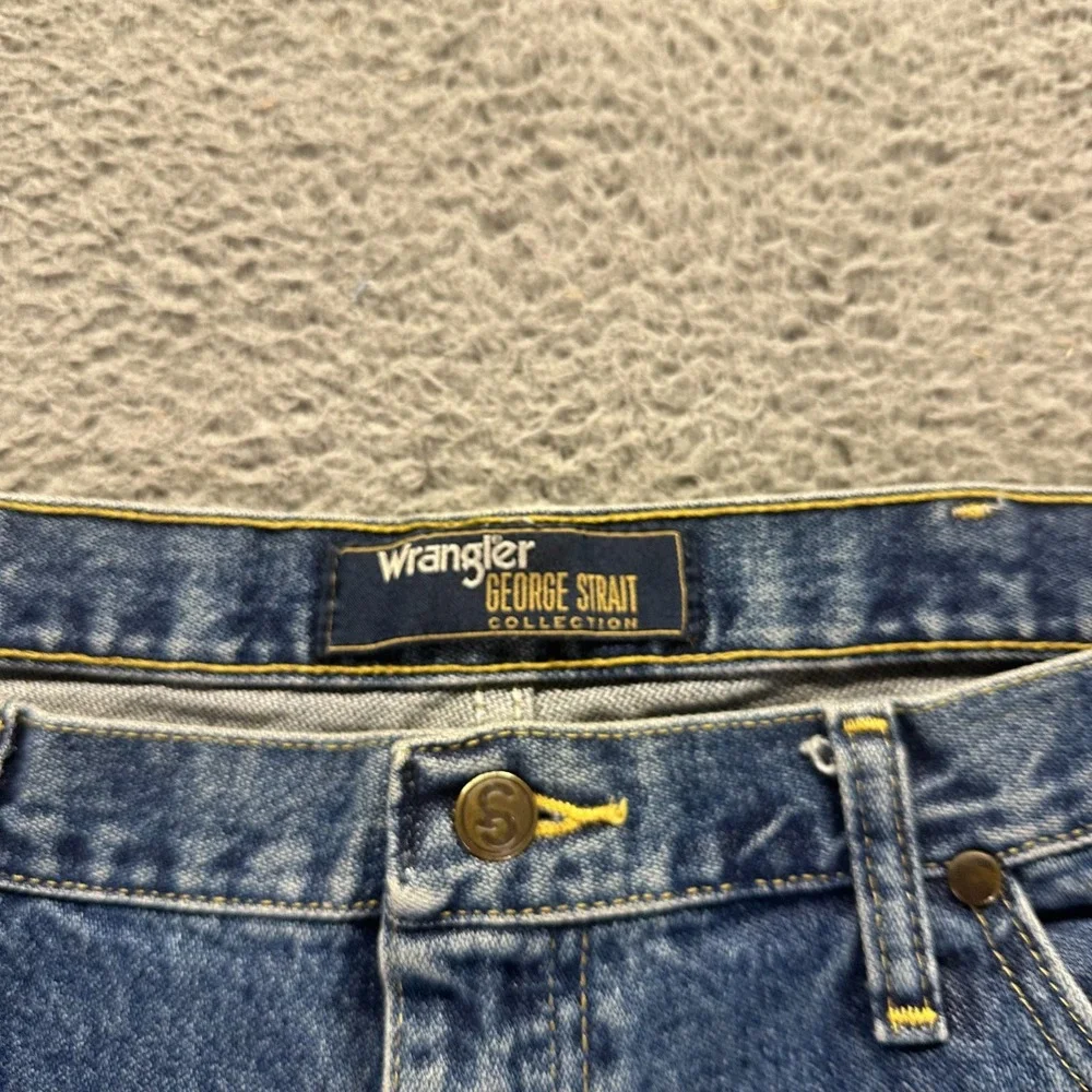 VTG Wrangler George Strait Cowboy Cut Jeans Mens 36x36 Blue Cotton Denim Tapered
